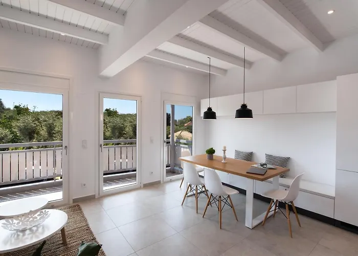 Summer Vibes * Tsoukaladhes